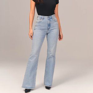 Abercrombie The 70s Vintage Flare Curve Love (Size 28)